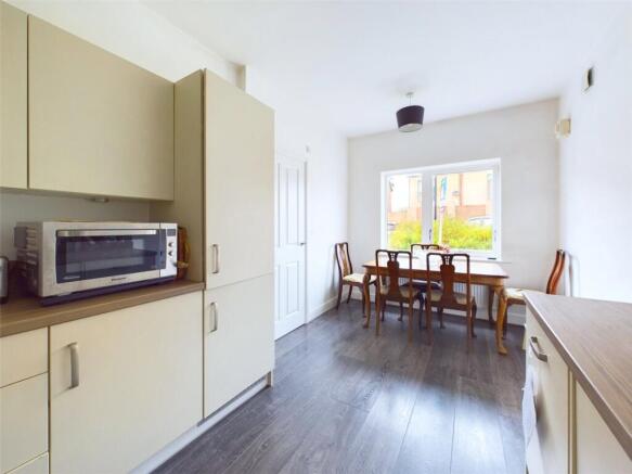 3 bed Semi-Detached for sale Image 5