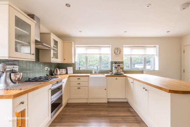 Kitchen/Dining Room