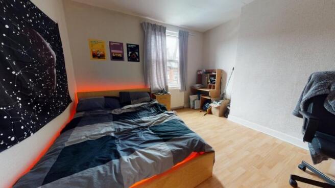 4 bed Terraced to rent Image 7