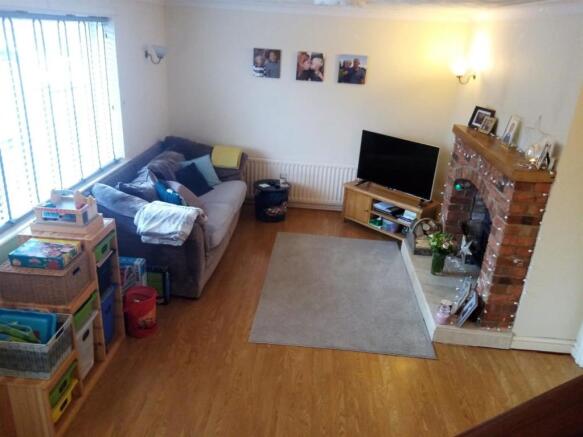 lounge off stairs.jpg
