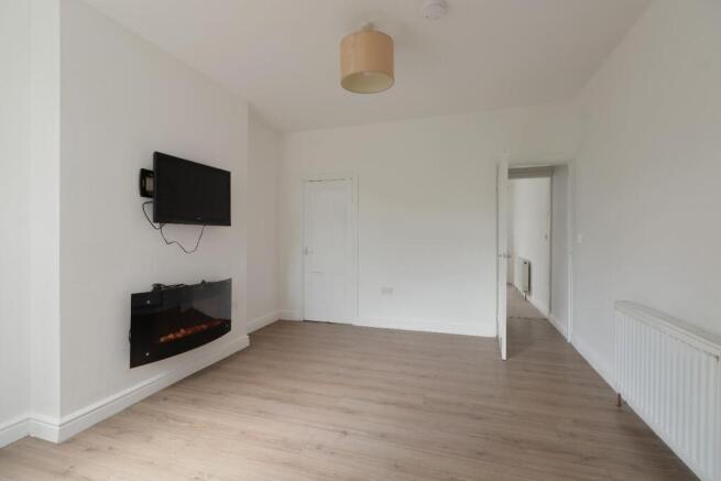 3 bed Terraced for sale Image 11