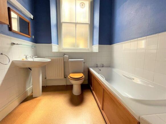 Ground Floor Bath