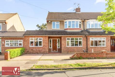 Grenville Avenue, Broxbourne, EN10