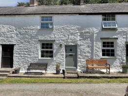 3, Ffordd Groes, Llanfairtalhaiarn LL22 8SR
