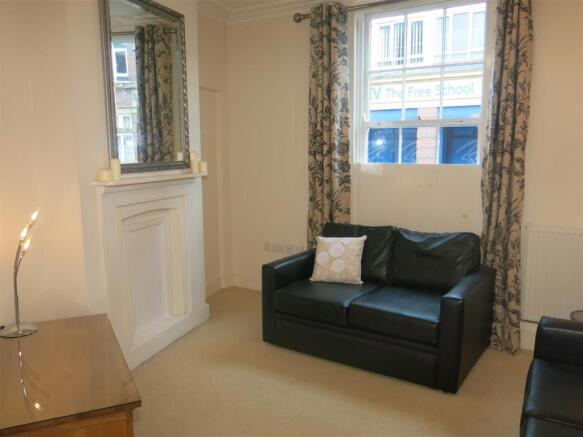 Living Area.JPG