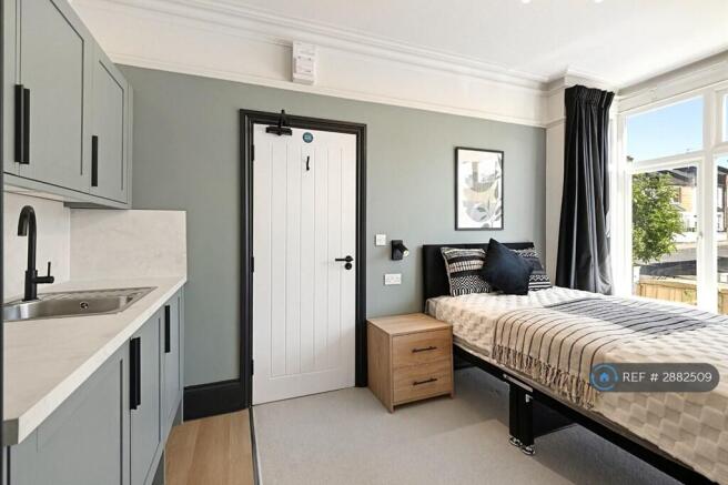 Room 1 - £1300 Pcm
