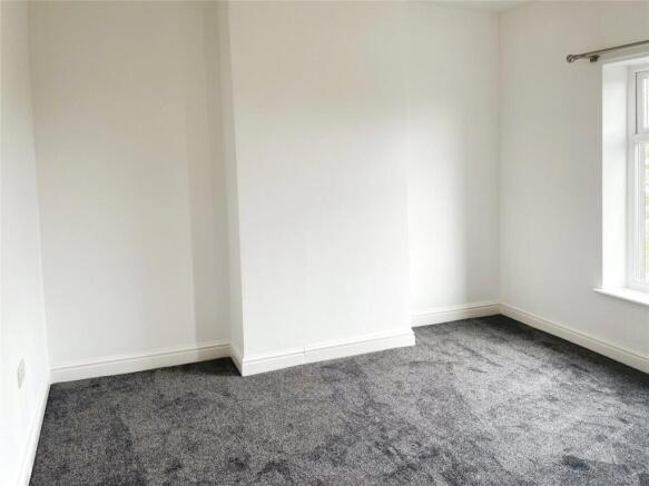 3 bed Terraced to rent Image 11