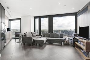 48, 261b Chronicle Tower, City Road, London EC1V 1AJ