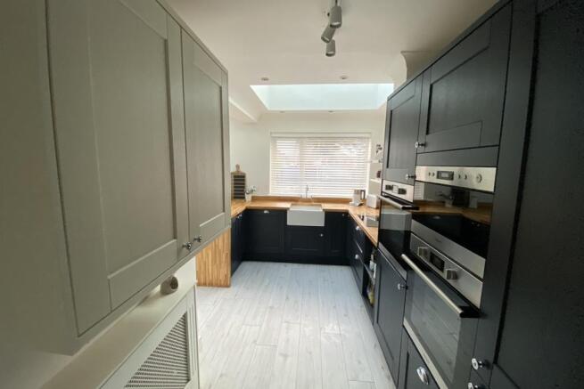 KITCHEN DINING ROOM
