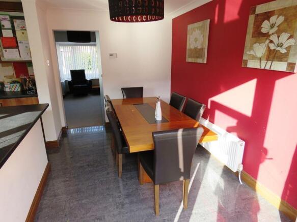 Dining Area.JPG