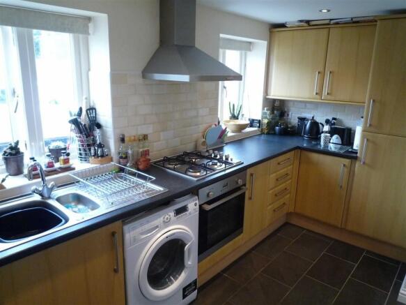 Kitchen / Dining Roo