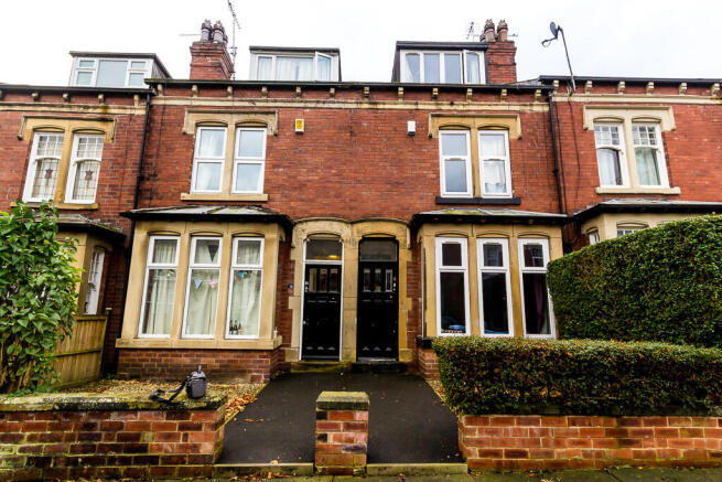 5 bed House to rent Image 7