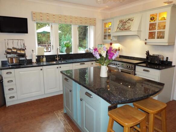 Dining kitchen
