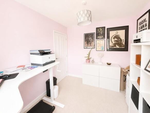 3 bed Semi-Detached for sale Image 12