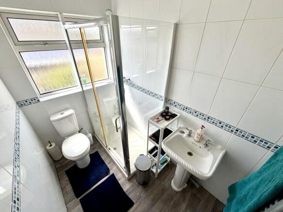 2 bed Semi-Detached Bungalow for sale Image 8