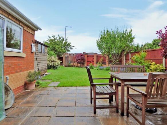 29 Leafe Close NEW REAR.jpg