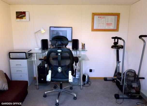 Photo 6