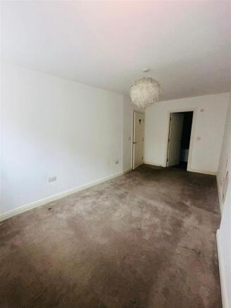 2 bed Apartment for sale Image 8