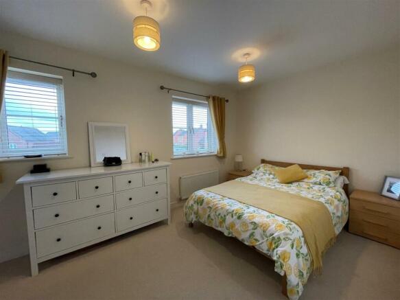 Bedroom x2.jpg