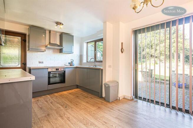 3 bed Detached for sale Image 8