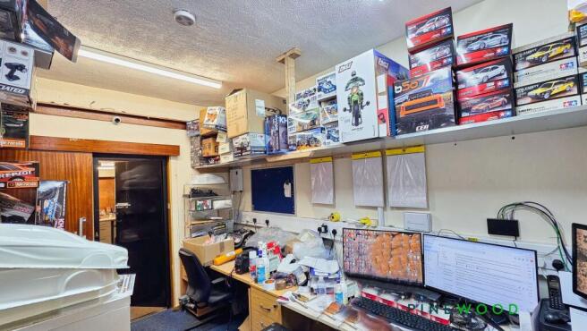REAR ROOM