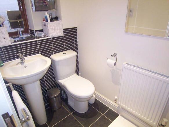 EN SUITE