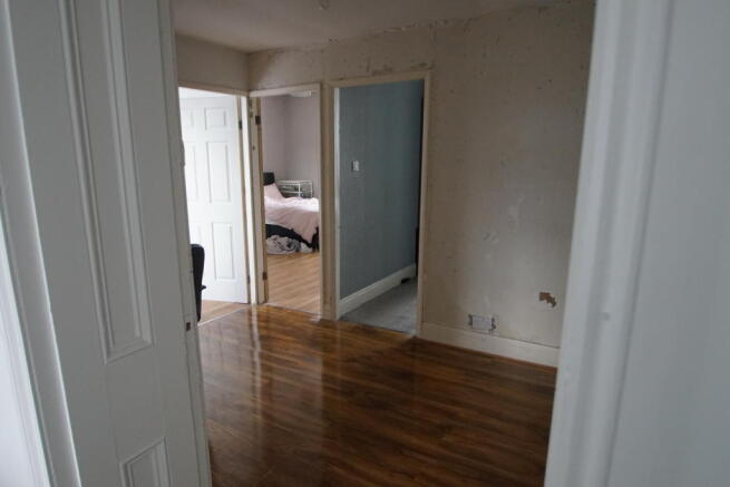 Photo 33