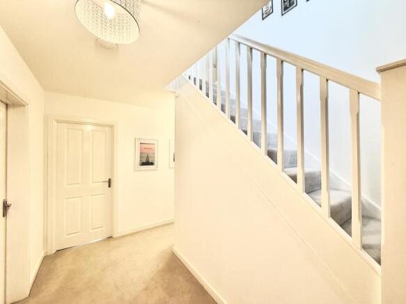 3 bed Detached for sale Image 11