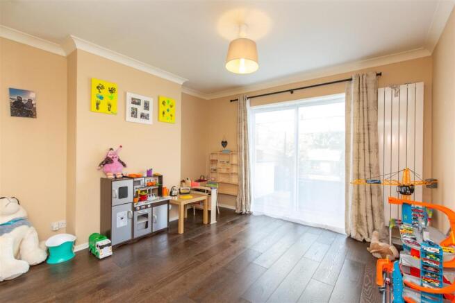 28 Fitzjohns Road-18.jpg