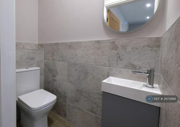 3 bed Semi-Detached to rent Image 10