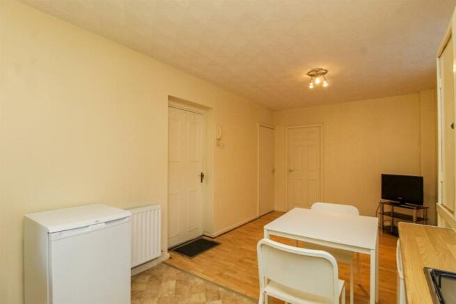 OPEN PLAN LIVING/DINING/KITCHEN