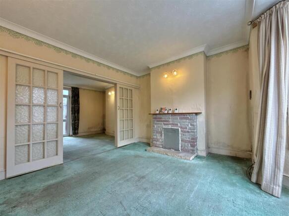 Living Room.jpg