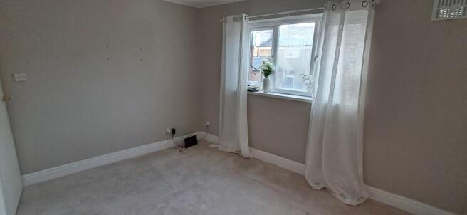2 bed Flat for sale Image 7