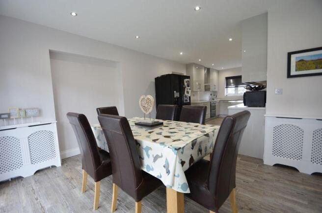 Kitchen/Dining...