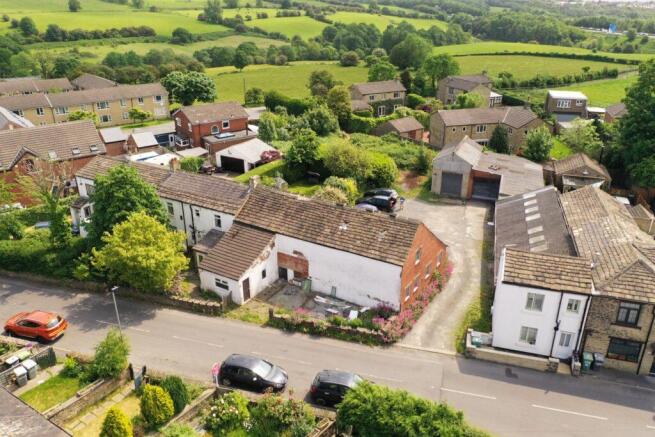 Cottage for sale in bradford