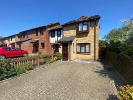 48, Kerr Close, Knebworth SG3 6AB