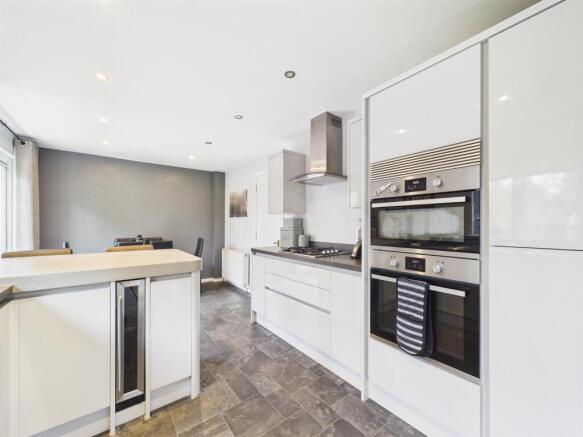 7 Hewat Place, Perth, PH1 2UD photo 4