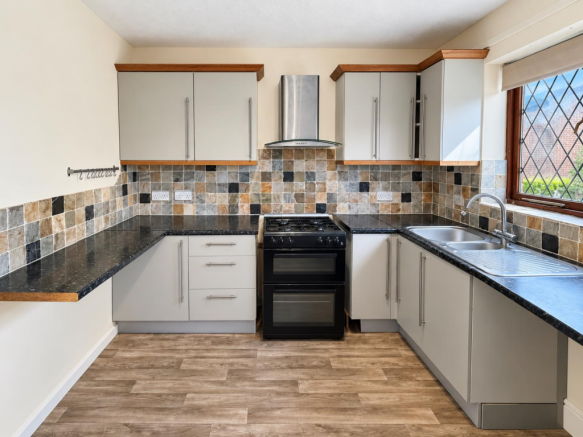 Kitchen New.png