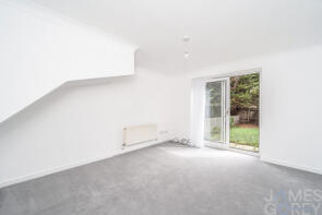 11, Wentworth Close, London SE28 8QW