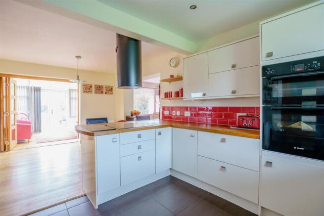 8412588-interior04.jpg
