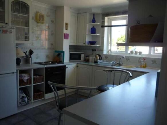 Photo 11