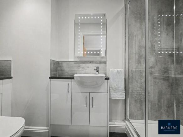 3 bed Town House for sale Image 10