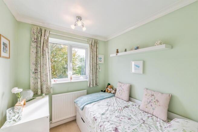3 bed Semi-Detached for sale Image 11