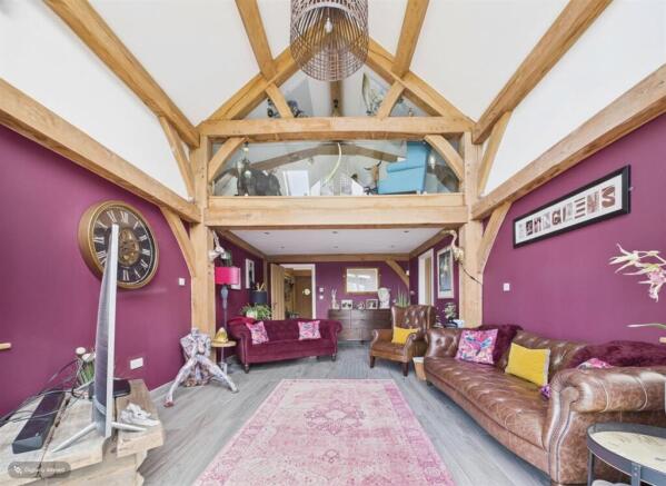 toned down lounge.jpeg