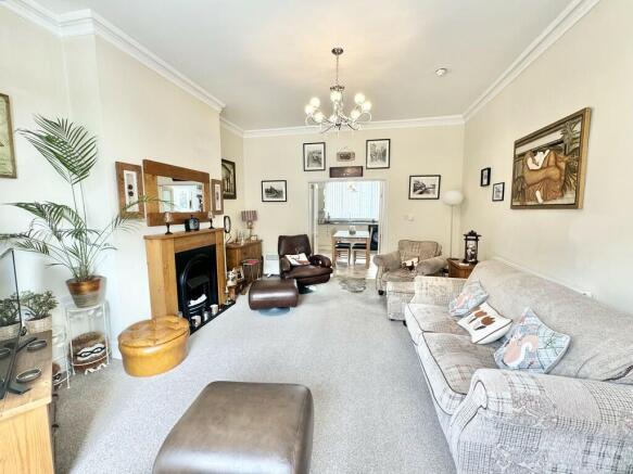 6 bed Apartment for sale Image 4