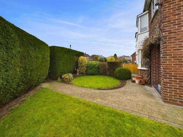 3 bed Semi-Detached for sale Image 11