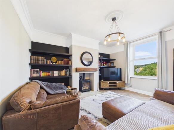 2 bed Terraced for sale Image 6