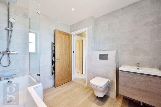 Main Bathroom