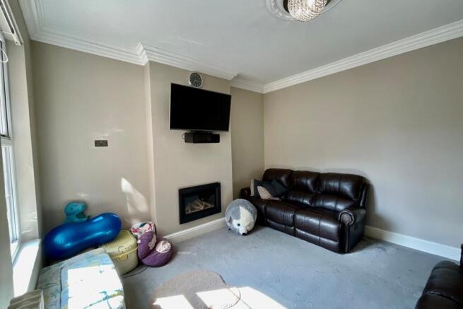 4 bed Terraced for sale Image 6