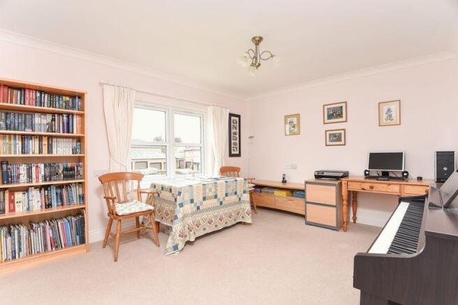 Second bedroom